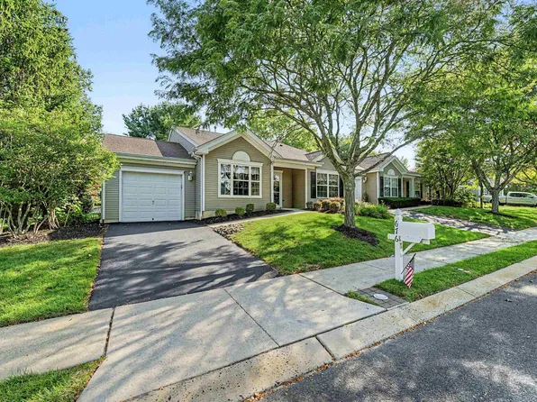 676 E Chancery Ln #676, Absecon, NJ 08205