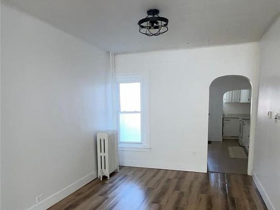 2nd image of 622 Park St