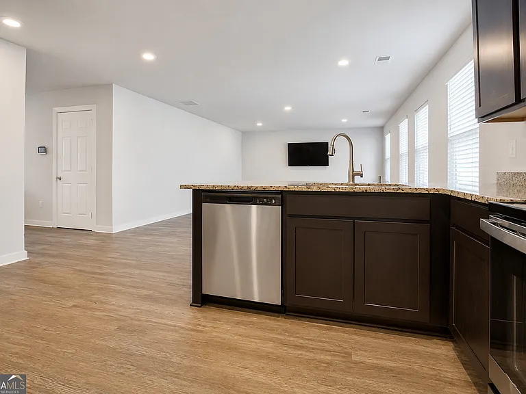 1129 Bluecoat Cir — Photo 5