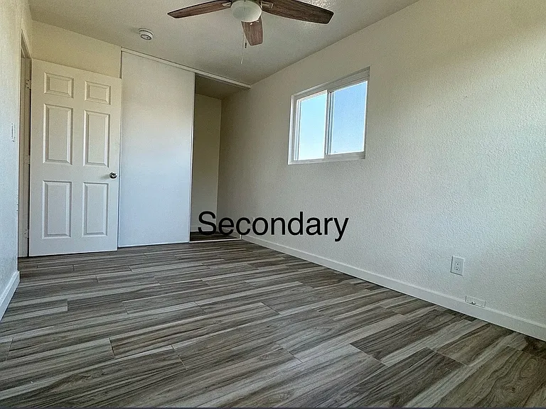 804 N Geneva St #B — Photo 10