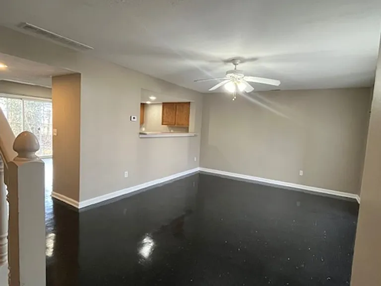 1496 N Kinser Pike — Photo 40