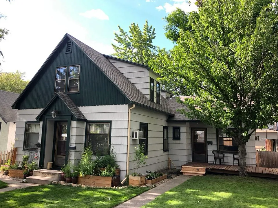 Front of house view (summer)
