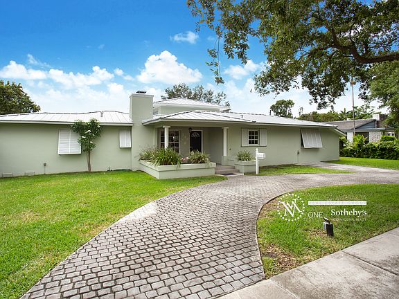 2nd image of 249 La Villa Dr