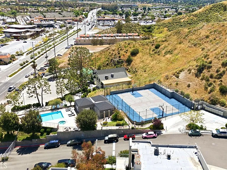 18209 Sierra Hwy #30 — Photo 38
