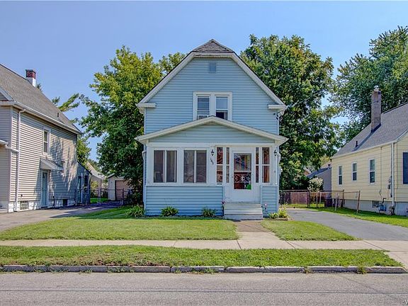 4th image of 163 62nd St