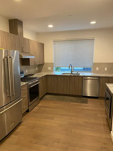 15709 NE 14th Ter Photo 1