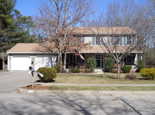 31 Juniper Hill Dr, Coventry, RI 02816