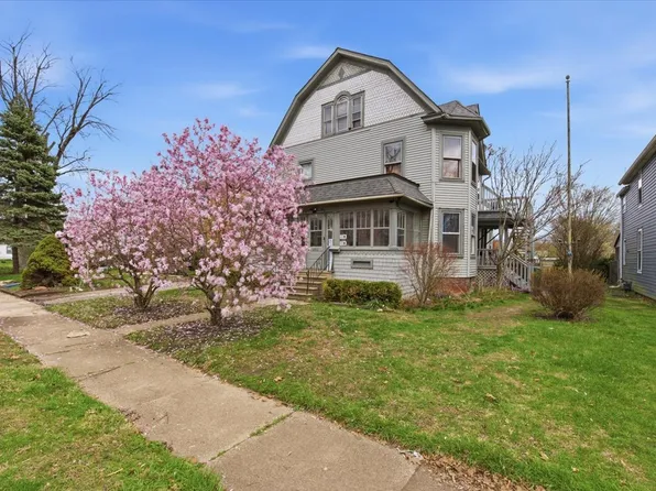 2807 Elizabeth Ave, Zion, IL 60099