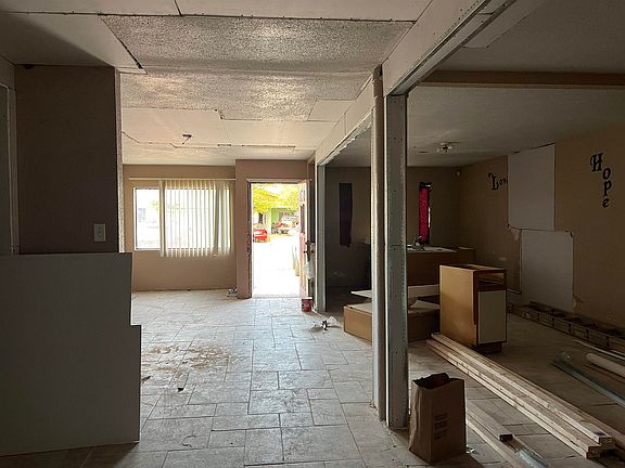 5th image of 314 E Hervey St