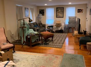 14 Broad St, Warren, RI 02885