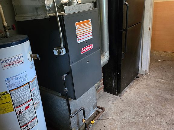 2nd image of 5414 E Orange St