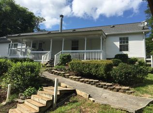 100 River Creek Rd, Wirtz, VA 24184