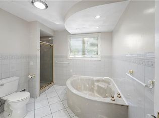 41 Arch St, Pawtucket, RI 02860