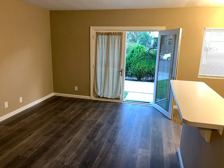 1745 Orizaba Ave #B — Photo 30