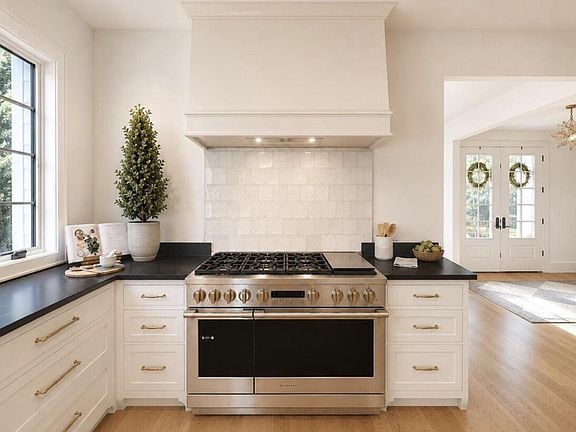 3rd image of 4840 N Larkin STREET