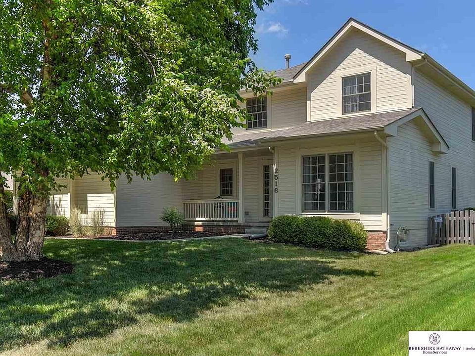 1st image of 2516 Pinehurst Cir