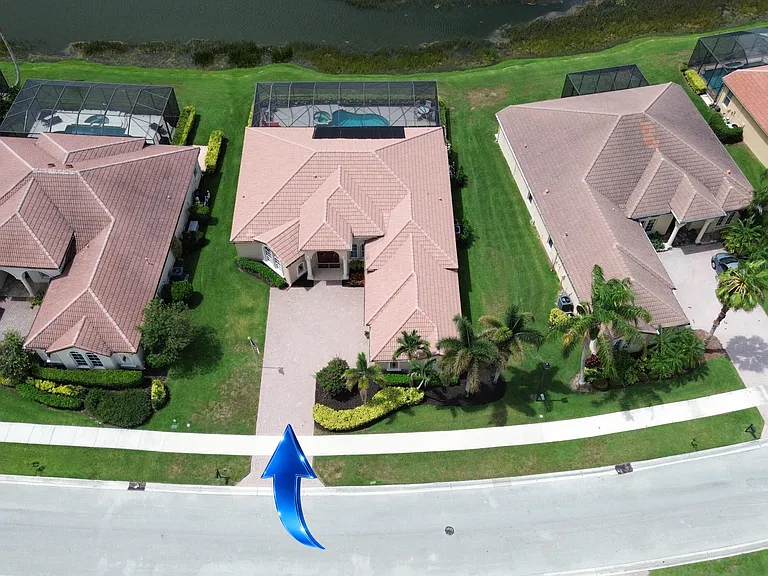 923 SW Grand Reserves Blvd — Photo 64