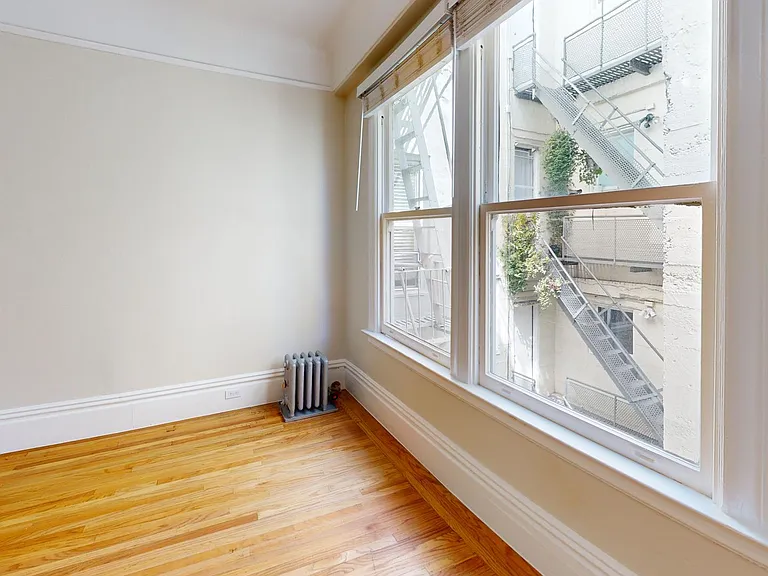 947 Bush Street — Photo 4