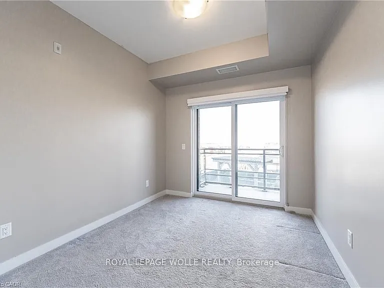 255 Northfield Dr E #302 — Photo 26
