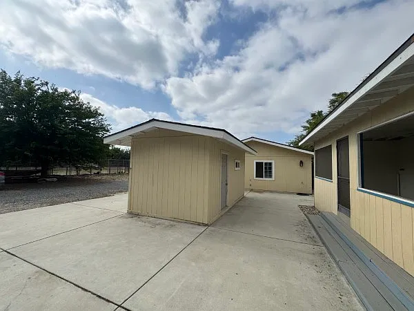 3 bed, 1.5 bath, 1167 sqft, $3,500 — Photo 4