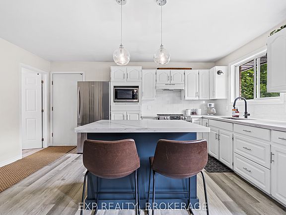 4th image of 8283 Perth Rd