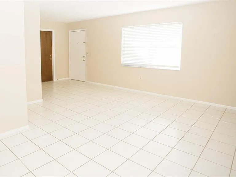 10124 Carrin Rd — Photo 13