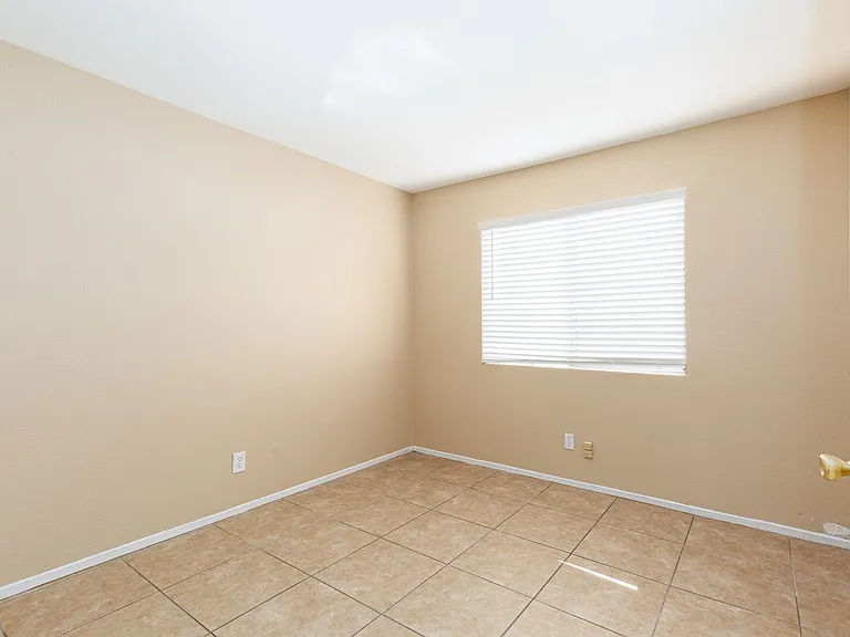 8348 Granite Peak Ct — Photo 15