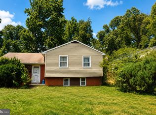 9502 Van Buren St, Lanham, MD 20706