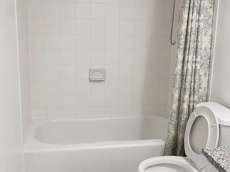3221 W Parkway Dr #21D — Photo 5