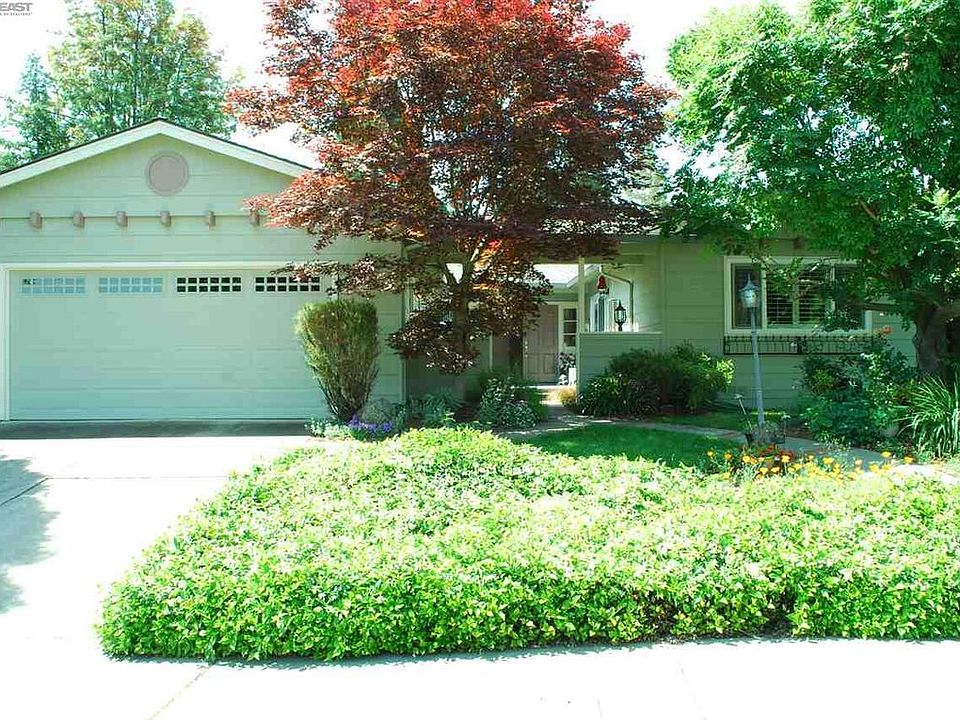 1st image of 7654 Desertwood Ln