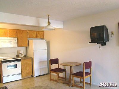 Kitchen, Dining area