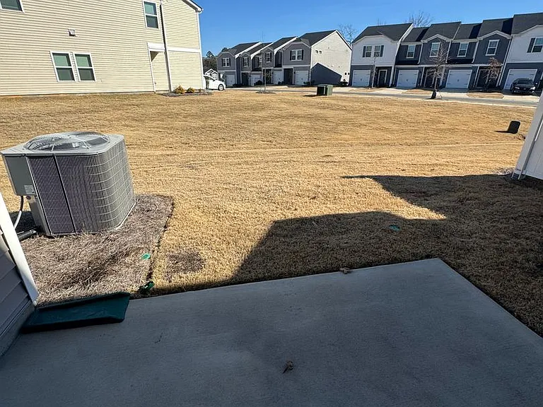 1066 Plumcrest Dr — Photo 23