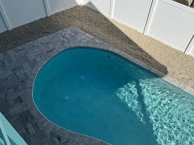 111 Madison Ct — Photo 38