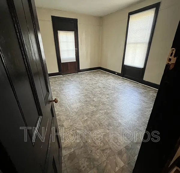 2509 Parkview Ave #B-2 — Photo 4