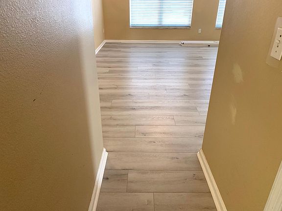 4th image of 6637 Cherry Grove Cir