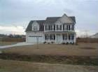 164 Bottle Branch Dr, Burgaw, NC 28425