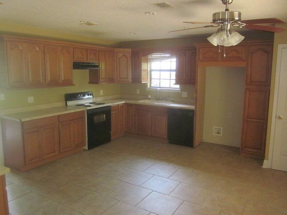 5th image of 109 Millbrook Ln