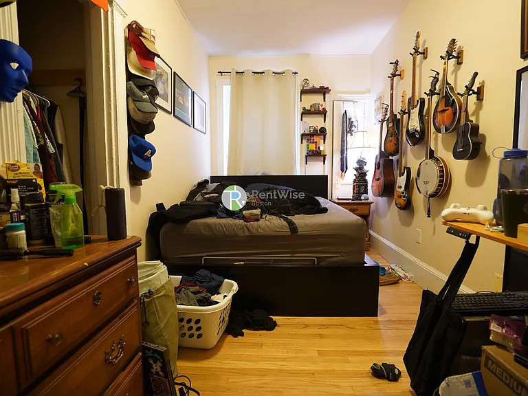10 Foster St #1 — Photo 14