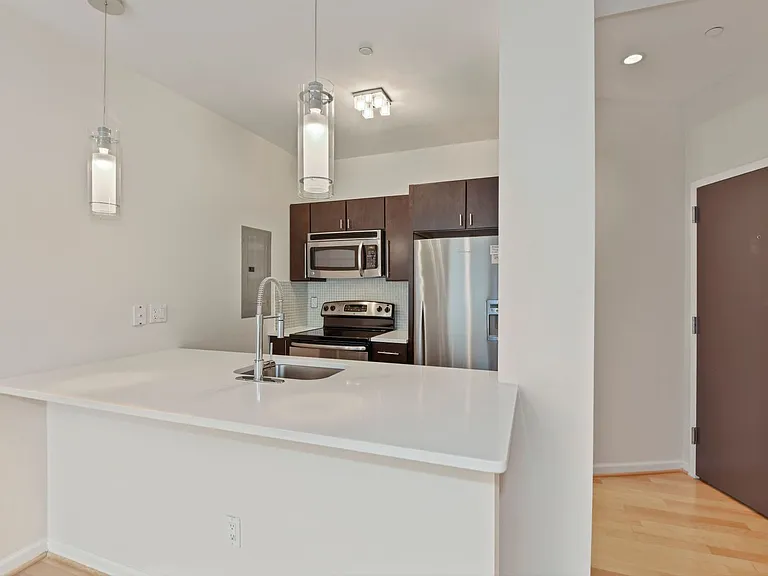 329 Rhode Island Ave NE #103 — Photo 8