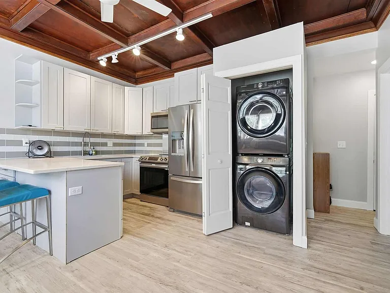 1 White Pl — Photo 25