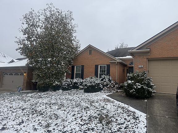 2nd image of 916 Palomino Ln
