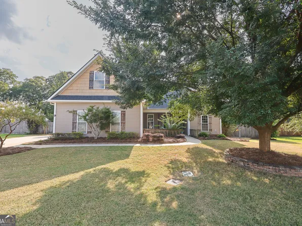 137 Pond Dr, Kathleen, GA 31047