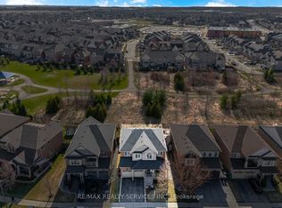 23 Twistleton St, Caledon, ON L7C 3V9