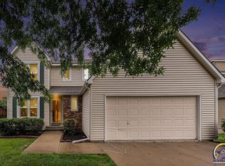 4205 Saddlehorn Dr, Lawrence, KS 66049