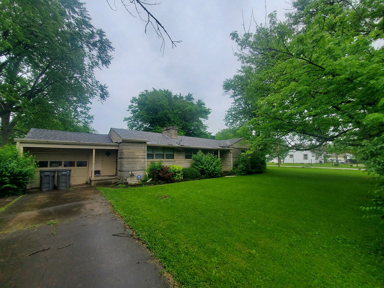 5780 E 19th St, Indianapolis, IN 46218 Zillow