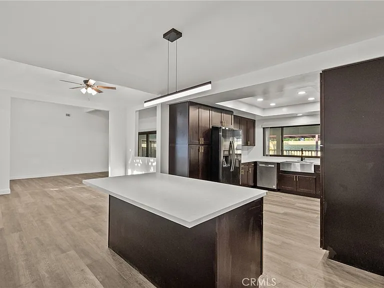 9724 Bothwell Rd — Photo 28