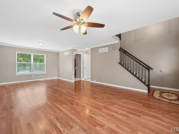 4th image of 394 Westwind Estates Ln