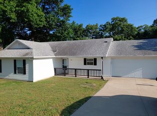 270 Eagle Dr, Forsyth, MO 65653