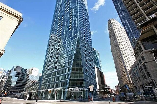 8 The Esplanade #1811