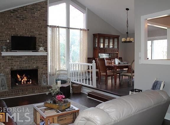 3rd image of 4134 Wellington Hills Dr